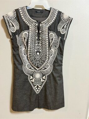 Theme Embroidered Dress Medium Boho Ethnic Short Sleeve Gray White